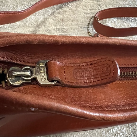 Vintage Coach Taylor Brown Crossbody Y2K Leather Zip Womens Purse - Picture 4 of 9